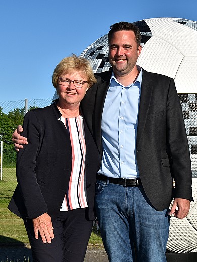 Christa und Johannes Riegel schieden nach langjährigem, verdienstvollem Wirken aus der Vorstandschaft des SV Weinberg aus.