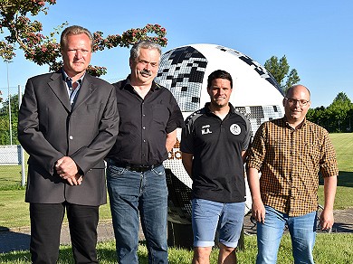 Das neugewählte Vorstandsteam des SV Weinberg (v.l.): Wolfgang Scheidacker, Edgar Schalk, Alexander Nepovedomy und Simon Knauer