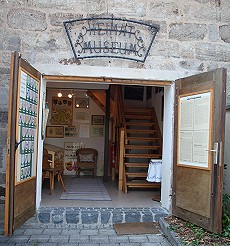 Eingang zum Museum Eingang zum Museum